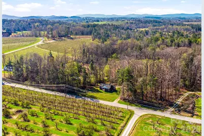 984 Pace Road, Hendersonville, NC 28792 - Photo 11