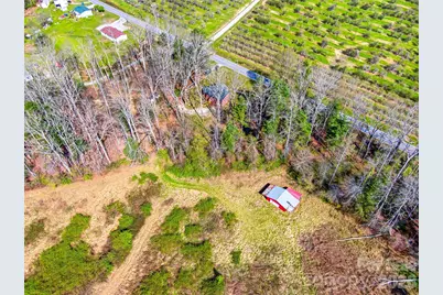 984 Pace Road, Hendersonville, NC 28792 - Photo 7