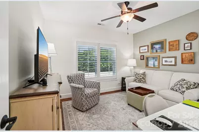 31 N Anvil Avenue, Hendersonville, NC 28792 - Photo 23