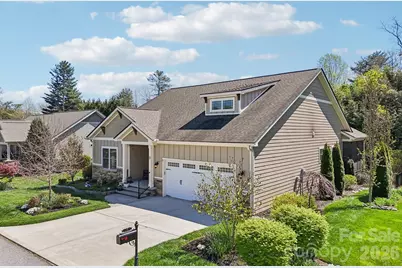 31 N Anvil Avenue, Hendersonville, NC 28792 - Photo 3