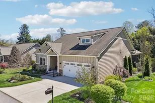 31 N Anvil Ave, Hendersonville, NC 28792 - Photo 3