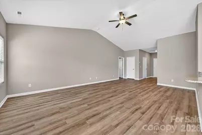 4322 One Mile Way, Charlotte, NC 28215 - Photo 11