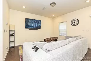 348 Abington St, Matthews, NC 28104 - Photo 5