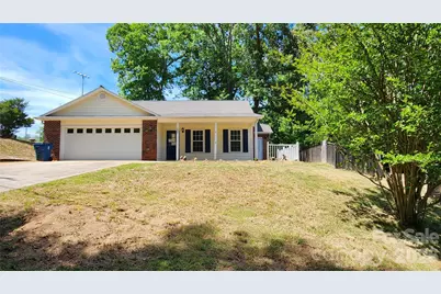 200 Park Place, Morganton, NC 28655 - Photo 1