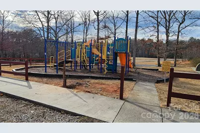 200 Park Place, Morganton, NC 28655 - Photo 23