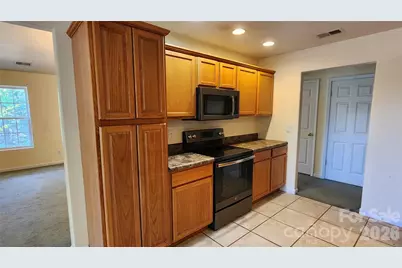 200 Park Place, Morganton, NC 28655 - Photo 5