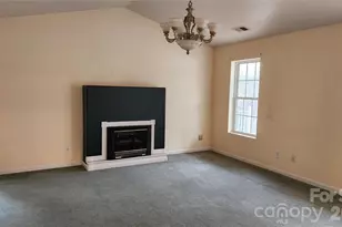 200 Park Pl, Morganton, NC 28655 - Photo 5