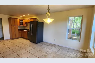 200 Park Place, Morganton, NC 28655 - Photo 9