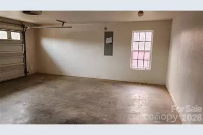 200 Park Place, Morganton, NC 28655 - Photo 15