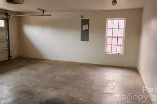 200 Park Pl, Morganton, NC 28655 - Photo 15