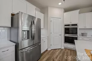 4840 Maiden Crk Wy, Maiden, NC 28650 - Photo 19