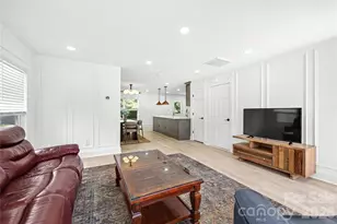 1213 Allegiance Dr, Charlotte, NC 28217 - Photo 3