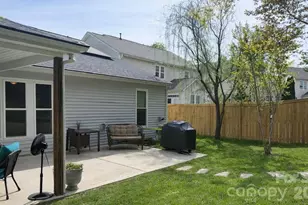 9654 Waltham Ct, Charlotte, NC 28269 - Photo 19