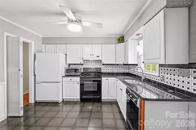 4325 Rosebriar Lane, Winston Salem, NC 27106 - Photo 3