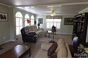 729 Sternbridge Dr, Concord, NC 28025 - Photo 9