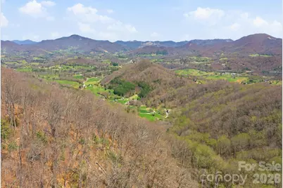 000 Signature Row Boulevard #10, Waynesville, NC 28785 - Photo 13