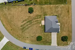 104 Castle Pines Ln, Statesville, NC 28625 - Photo 33