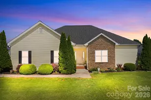 104 Castle Pines Ln, Statesville, NC 28625 - Photo 1