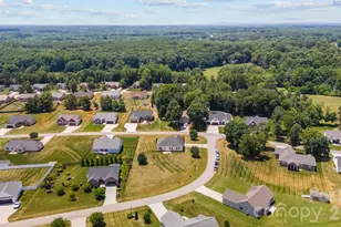 104 Castle Pines Ln, Statesville, NC 28625 - Photo 37