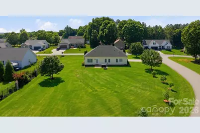 104 Castle Pines Lane, Statesville, NC 28625 - Photo 37