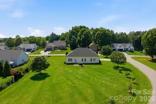 104 Castle Pines Ln, Statesville, NC 28625 - Photo 37