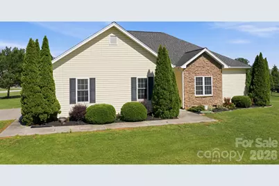 104 Castle Pines Lane, Statesville, NC 28625 - Photo 5