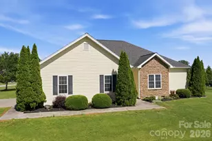 104 Castle Pines Ln, Statesville, NC 28625 - Photo 5