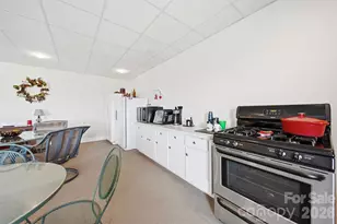 416 Huntington Woods Street N, Lenoir, NC 28645 - Photo 31