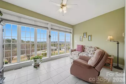 416 Huntington Woods Street N, Lenoir, NC 28645 - Photo 15