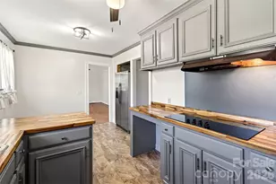 85 Bostic St, Marion, NC 28752 - Photo 15