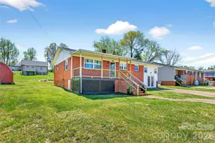 85 Bostic St, Marion, NC 28752 - Photo 3