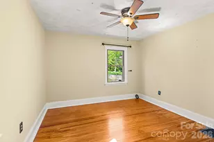 114 Walker St, Black Mountain, NC 28711 - Photo 29
