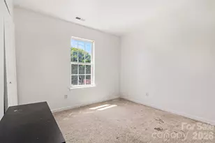 8207 Belmont Stables Dr, Charlotte, NC 28216 - Photo 13