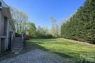 25 Eastwind Ln, Candler, NC 28715 - Photo 21