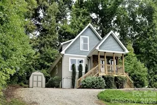 25 Eastwind Ln, Candler, NC 28715 - Photo 1