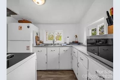 961 Mid Allen Road, Hendersonville, NC 28792 - Photo 23