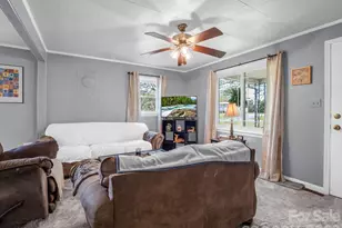 961 Mid Allen Rd, Hendersonville, NC 28792 - Photo 19