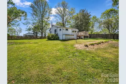 961 Mid Allen Road, Hendersonville, NC 28792 - Photo 17