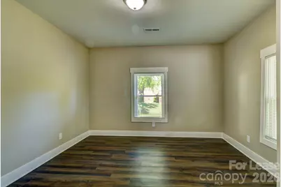 221 Walker Street, Kings Mountain, NC 28086 - Photo 9
