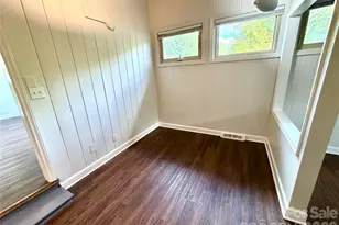 1511 Briarfield Dr, Charlotte, NC 28205 - Photo 13