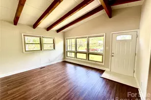 1511 Briarfield Dr, Charlotte, NC 28205 - Photo 17