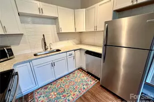 1511 Briarfield Dr, Charlotte, NC 28205 - Photo 9