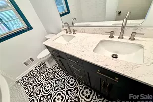 1511 Briarfield Dr, Charlotte, NC 28205 - Photo 21