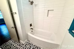 1511 Briarfield Dr, Charlotte, NC 28205 - Photo 23