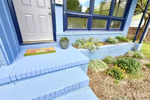 1511 Briarfield Dr, Charlotte, NC 28205 - Photo 3