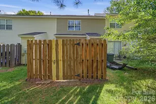 10142 Forest Landing Dr, Charlotte, NC 28213 - Photo 35