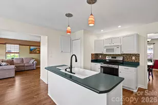 307 Roxbury Pl, Arden, NC 28704 - Photo 9