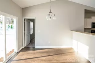 6502 Jerimoth Dr, Charlotte, NC 28215 - Photo 5