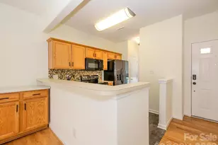 4055 Ctr Pl Dr, Harrisburg, NC 28075 - Photo 5