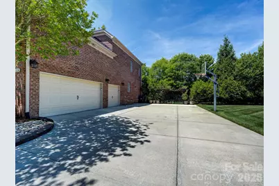725 Wild Berry Court, Waxhaw, NC 28173 - Photo 3
